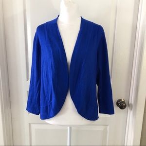 3/$20 Dana Buchman blue cardigan